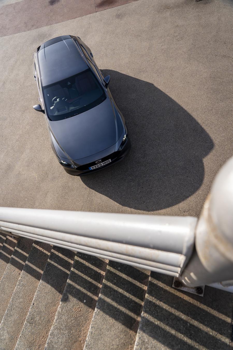  Mazda3 Skyactiv-X AWD Hatchback (BP) 2019 года  (UK) (фото 42 из 42)